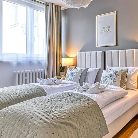 Pod Ratuszem, Sun & Snow アパート イェレニャ・グーラ